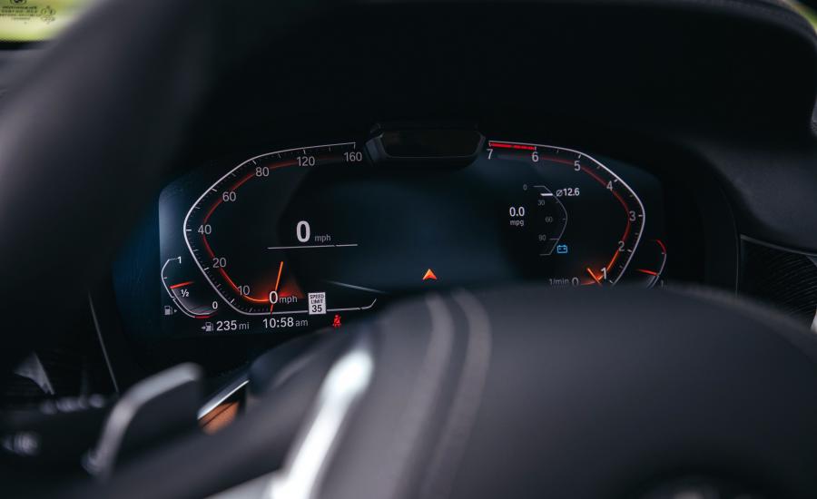 Панель приборов BMW 750i xDrive (G11) 2019 года  (NA) (фото 37 из 40)